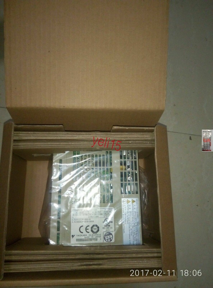 1PC Yaskawa SGD7S-2R8A00A AC Servo Drive SGD7S2R8A00A New In Box