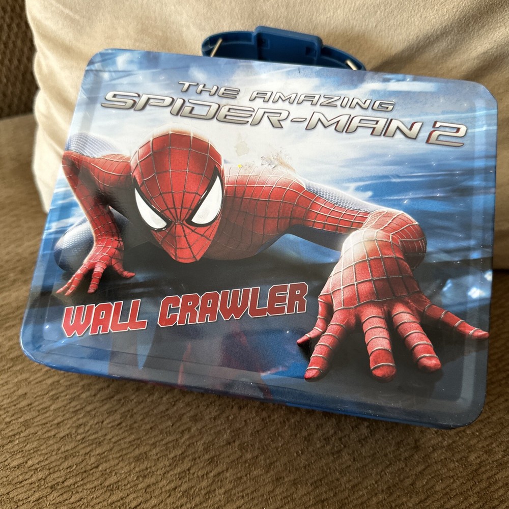 Spiderman 3D Embossed Metal Lunchbox Marvel Comics “Wall Crawler”