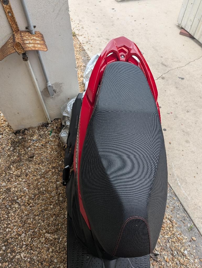 2025 XPRO Orion 200 SCOOTER with 14" Alloy Wheels,Electric/Kick, Auto