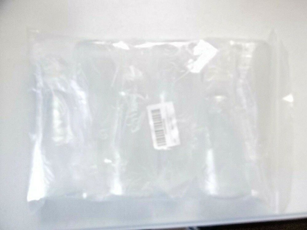 6 pcs 8 oz bottles Clear Plastic and Refillable