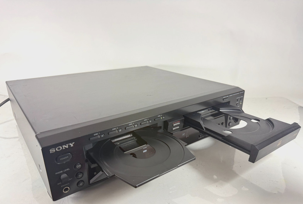 Sony RCD-W500C 5 CD Changer & CD Recorder Player