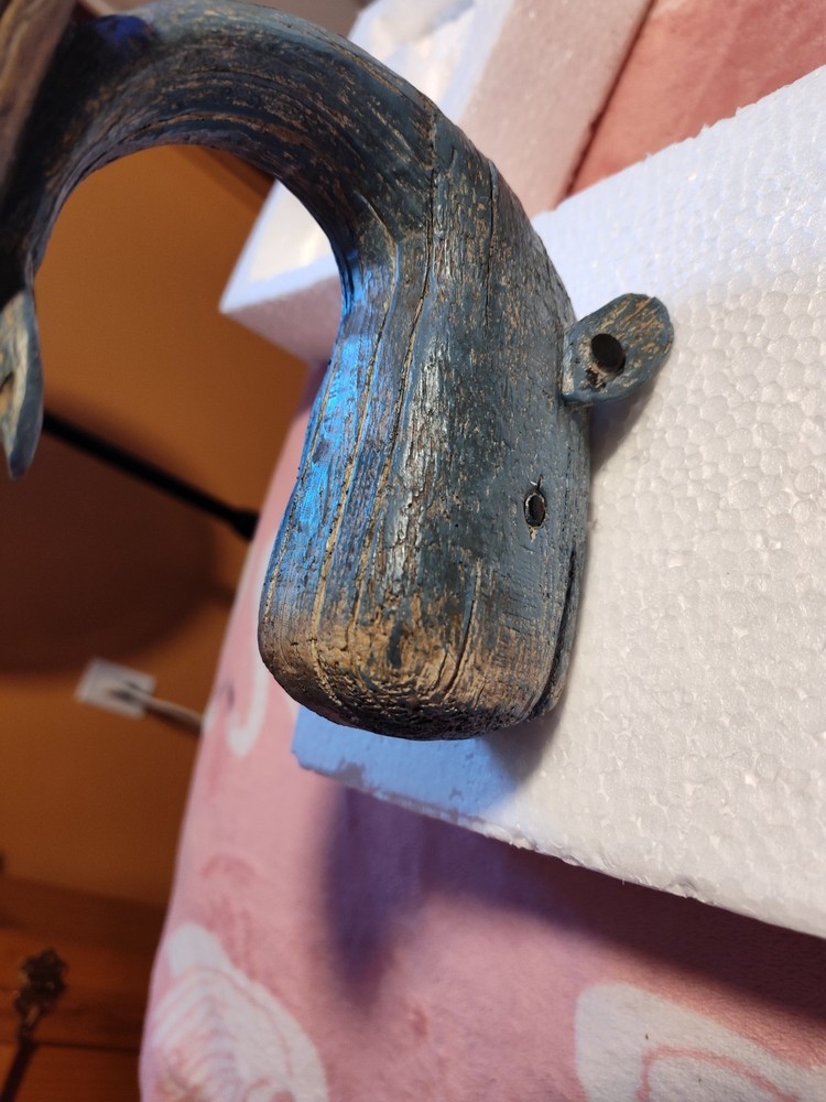 WHALE TEA LIGHT HOLDER HX7826