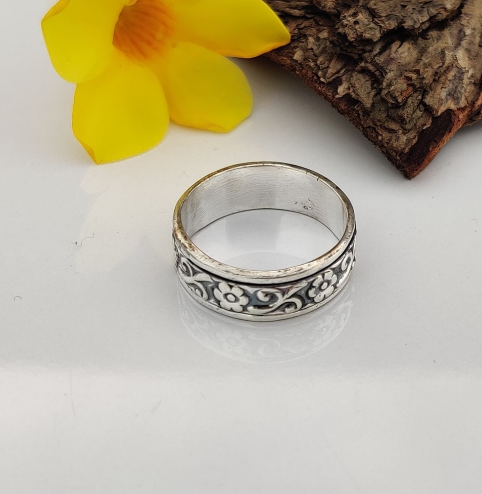 Silver Spinner Ring Solid 925 Sterling Silver Some Size Available MO2035