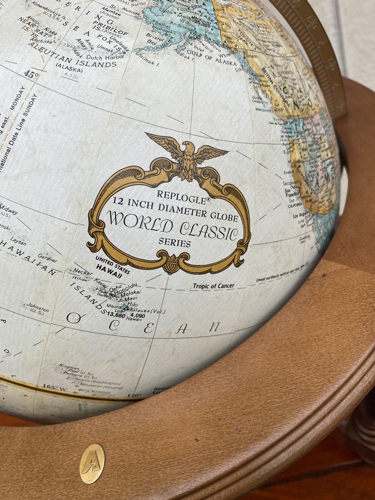 65193 REPLOGLE Table Top World Globe Atlas