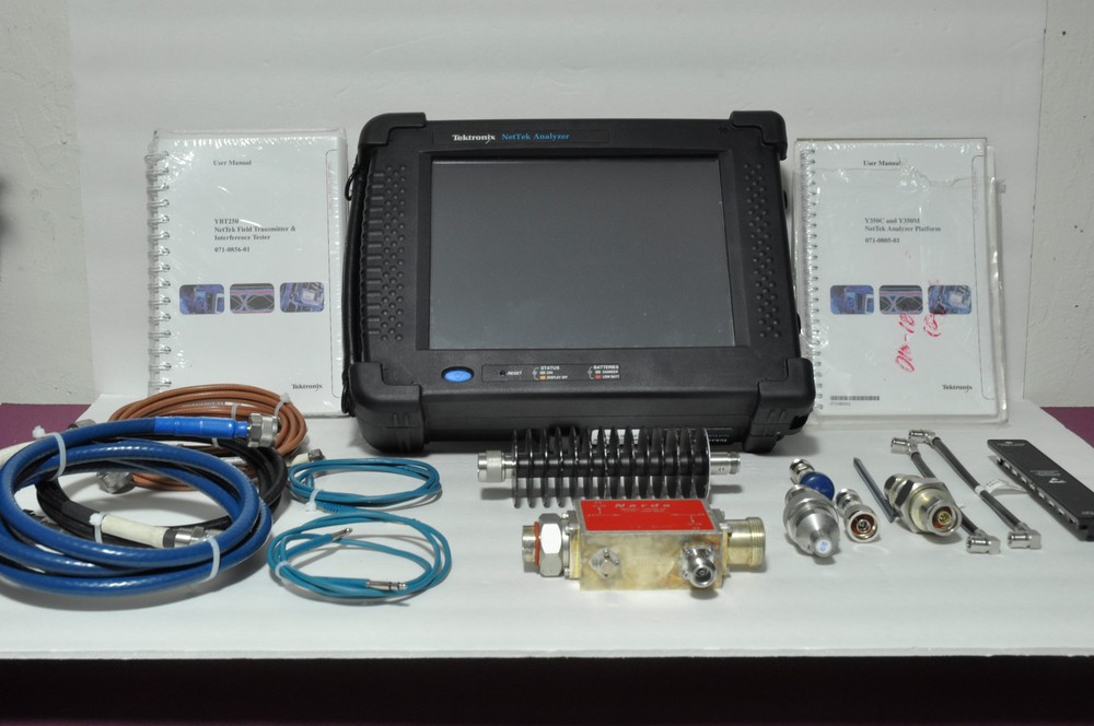 Tektronix NetTek Y350C/YBT250 Base Station Transmitter and Interference Analyzer