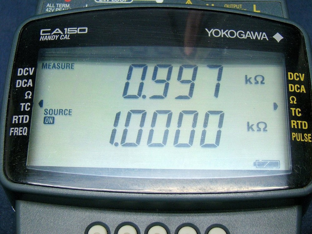 YOKOGAWA CA150 Handy Calibrator DC Voltage Current Source Measure with RJ Sensor