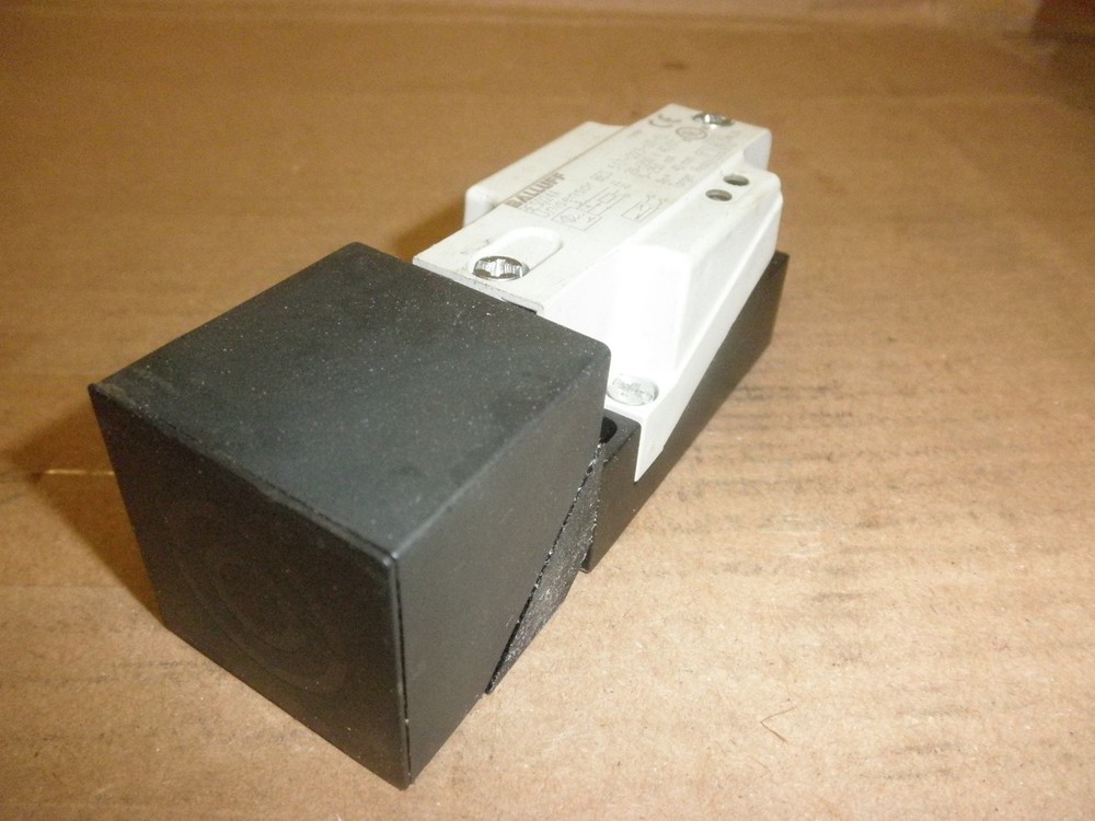 Balluff Proximity Sensor BES024A