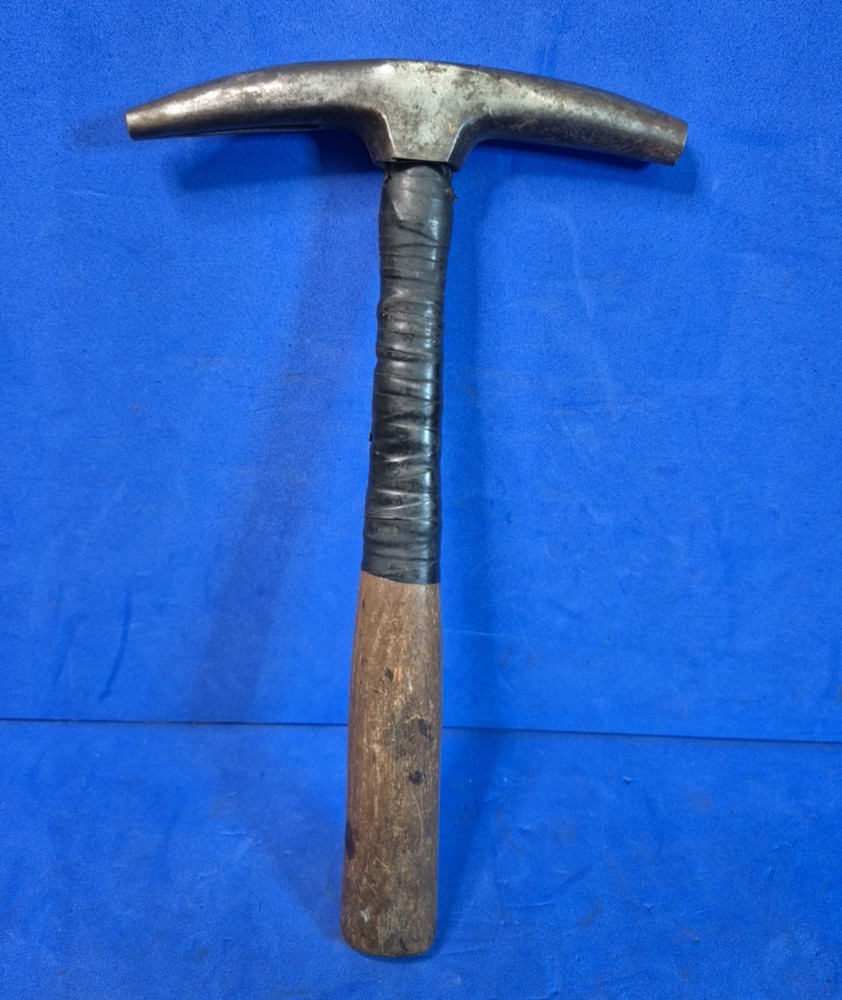 Fairmount 42HC Tack Hammer