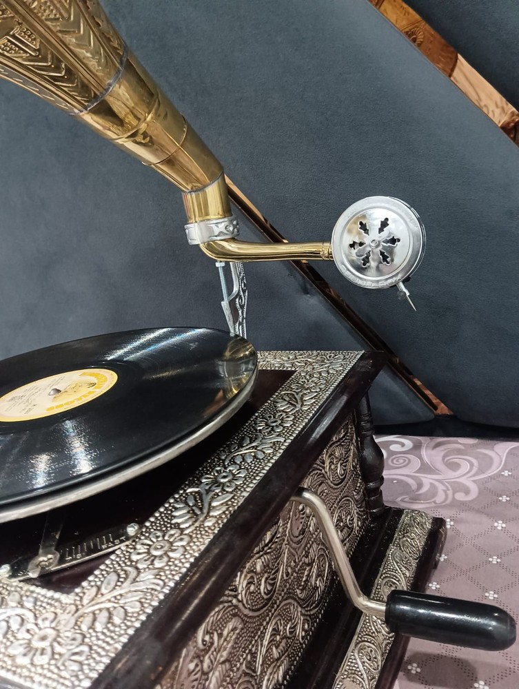 Vintage HMV Gramophone – Fully Functional Wind-Up Phonograph Record Player – Han