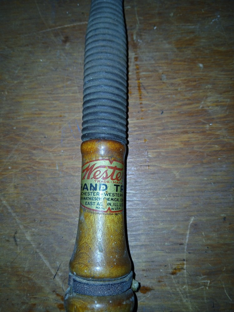 Clay Pigeon Hand Trap - Used