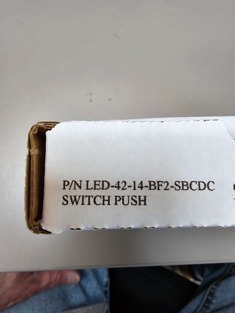 LED-42-14-BF2-SBCDC SWITCH PUSH