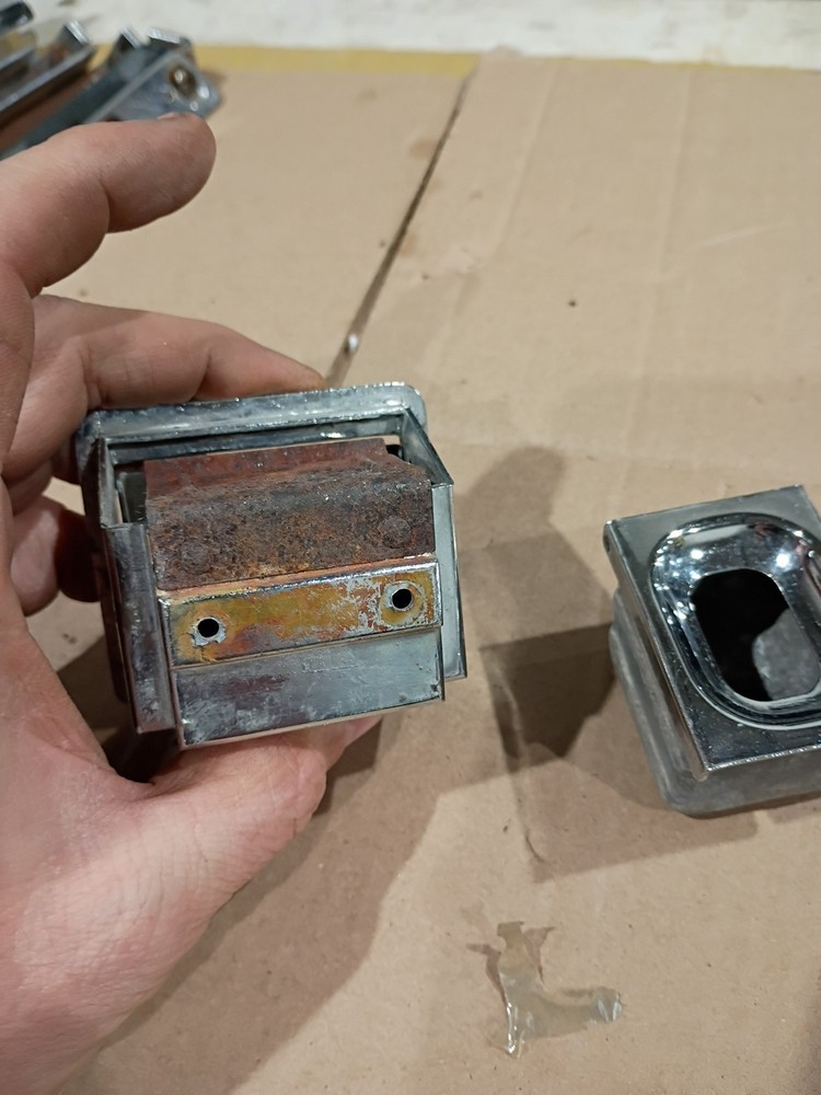 Austin Healey 3000/ 100-6 Original Ashtray