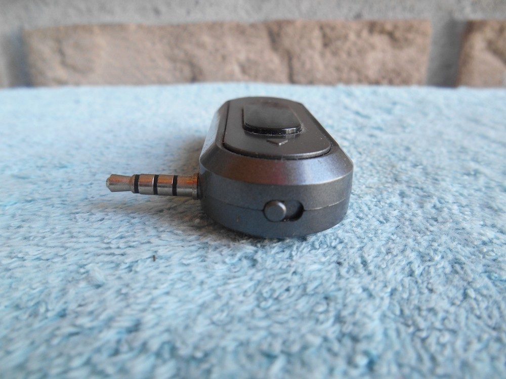 Doosl Dser107 Multifunctional Car FM Transmitter Wireless Music Receiver