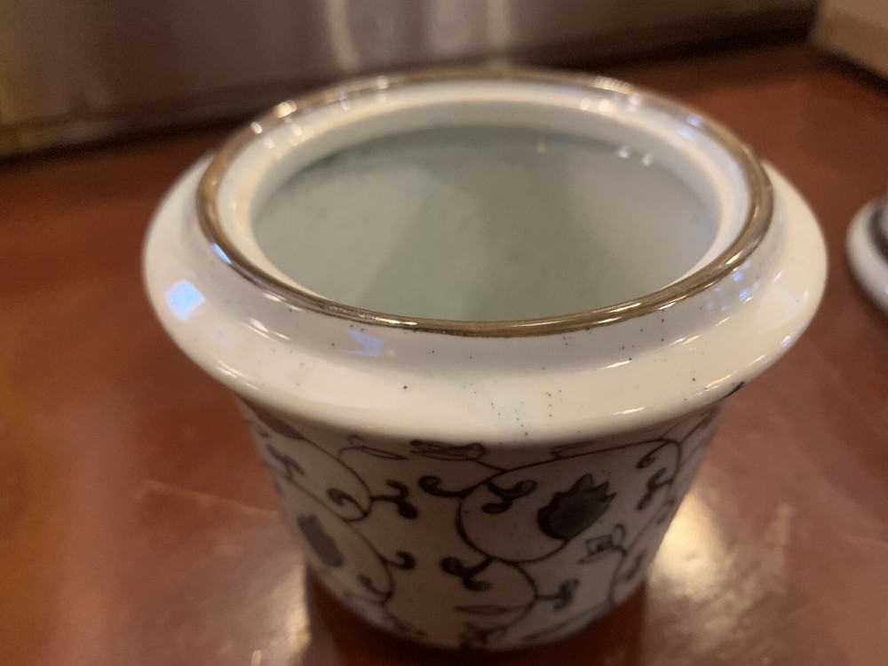 Chinese tea cup set with towel