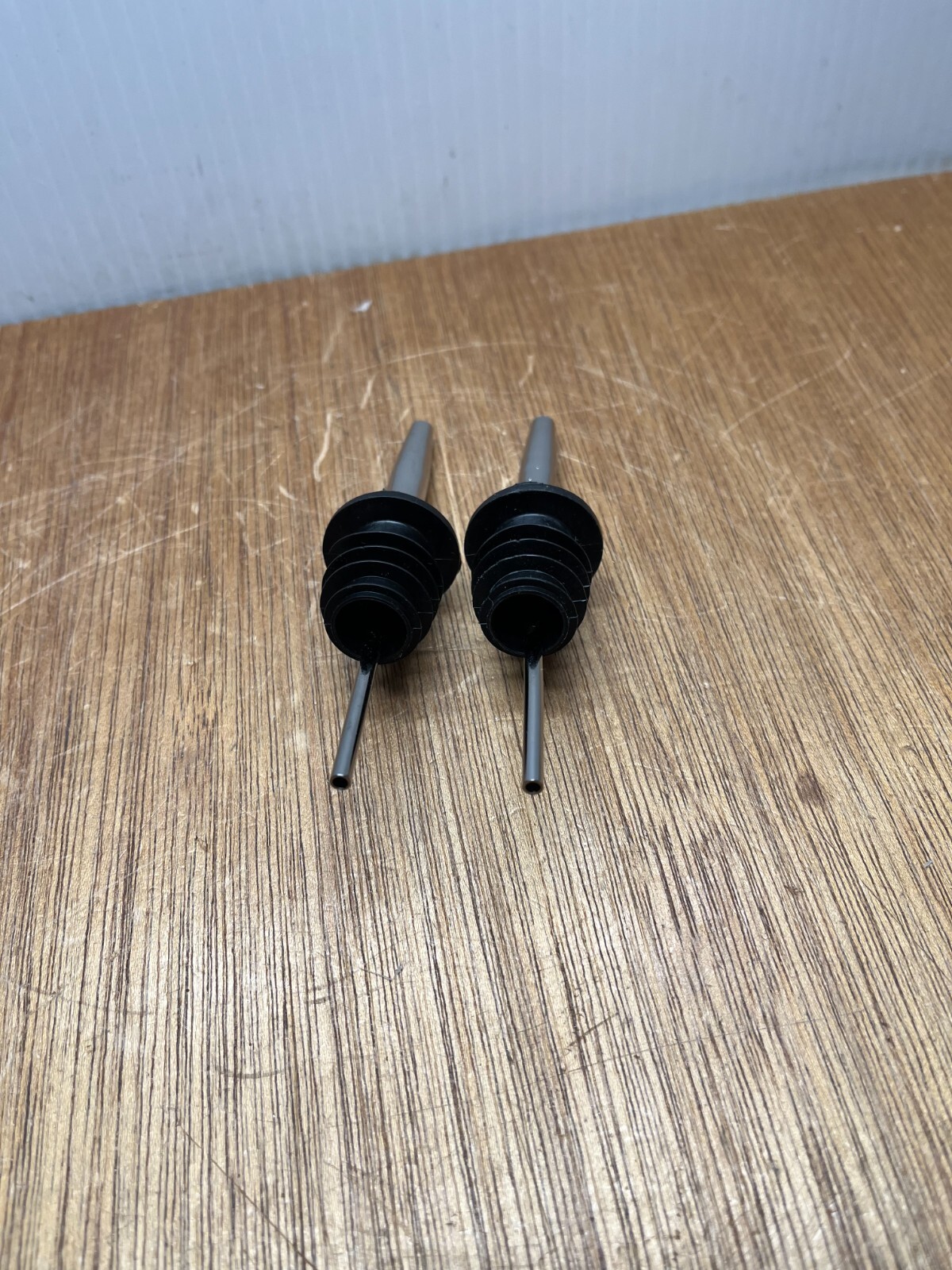 (Qty.2) Spill Stop 285 Tapered Speed Pourers - Medium Pour Chrome USA