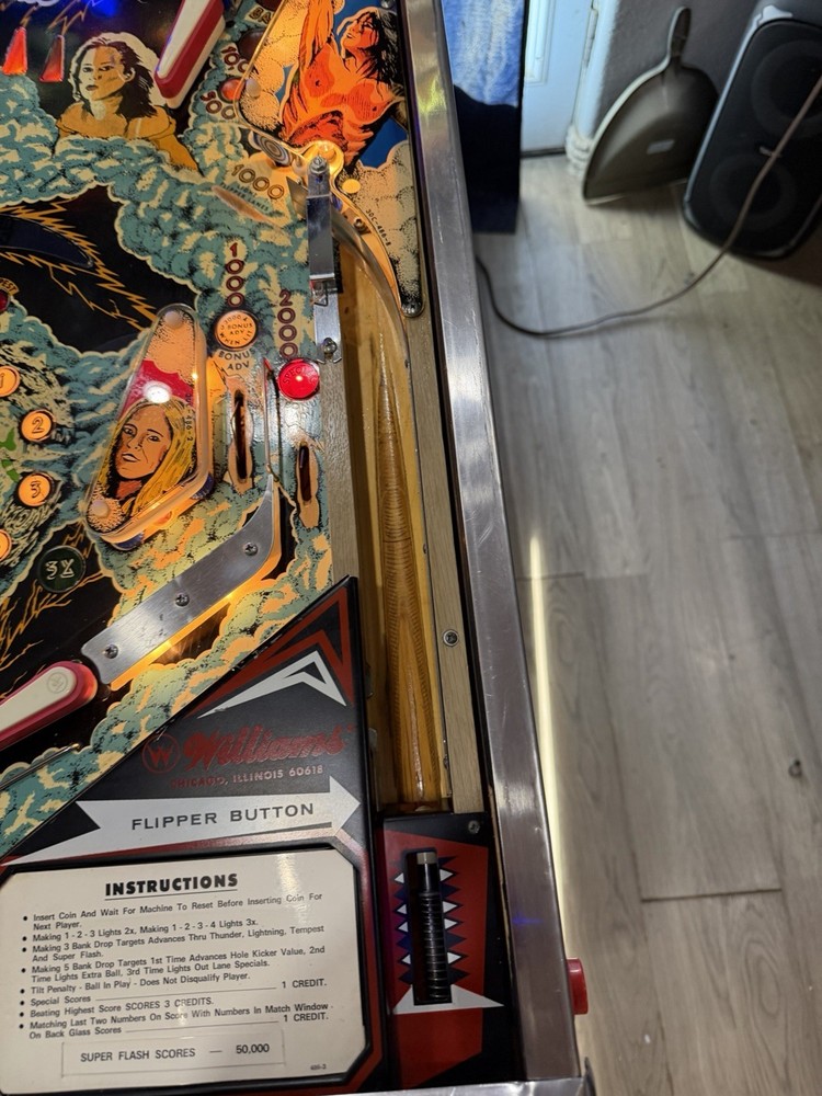 pinball machine Williams Flash, fully serviced , gorgeous
