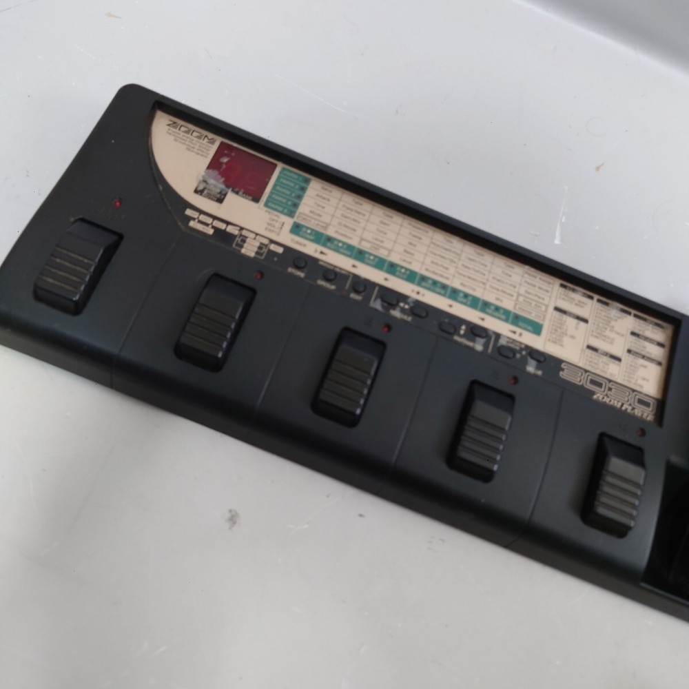 Zoom Player 3030 Guitar Effects Processor Pedal free shipping