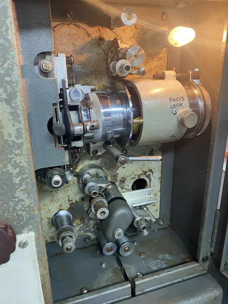 DEVRY XD 35mm Model XD (2810) Film Projector