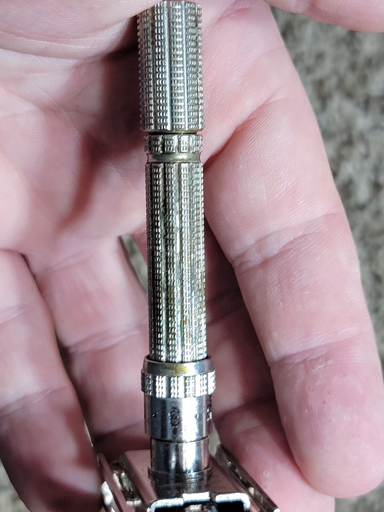 Vintage GILLETTE H1 Slim Adjustable Razor 1964 Case, Blades, Insert, Nice