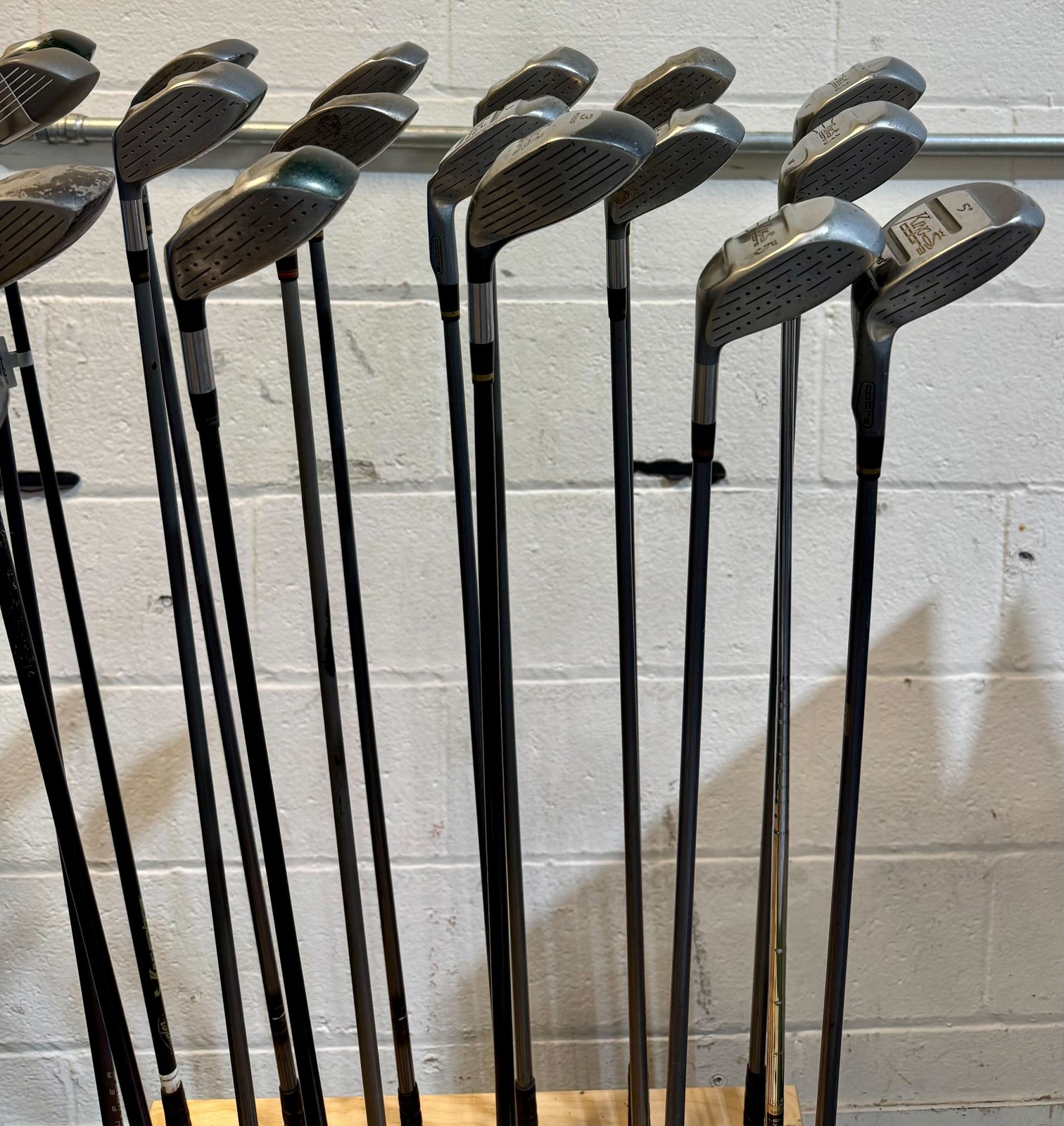 Wholesale Lot of 20 Golf Clubs - Cobra Fairway Woods - Right-Handed - Men's Flex