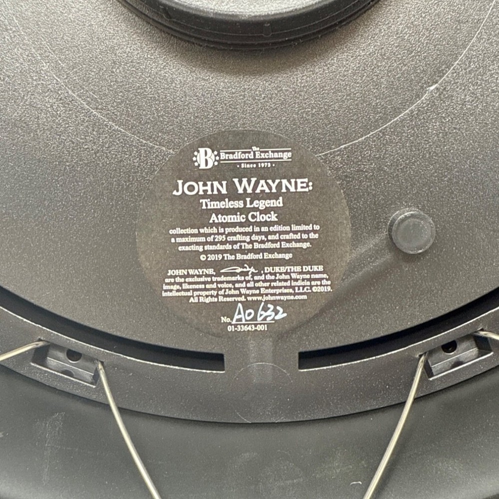 Limited Edition John Wayne Timeless Legend Atomic Wall Clock Rare