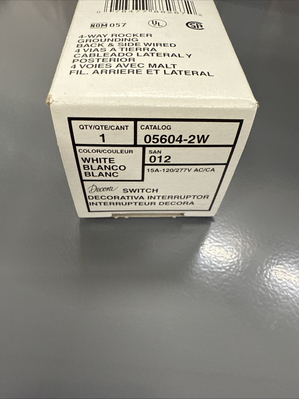 Leviton 5604-2W 15 Amp, 120/277 Volt, Decora Rocker 4-Way AC Switch, Residential