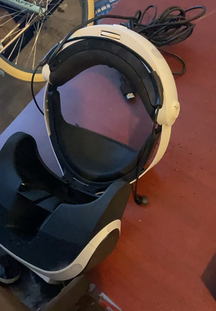 PlayStation Vr Station Headset & Controllers