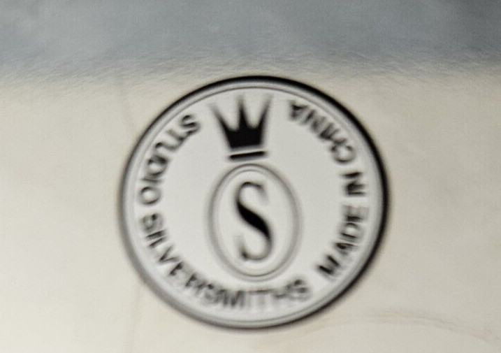 Vintage Studio Silversmiths Wire Fruit Bread Basket Ornate Grape Clusters (read)