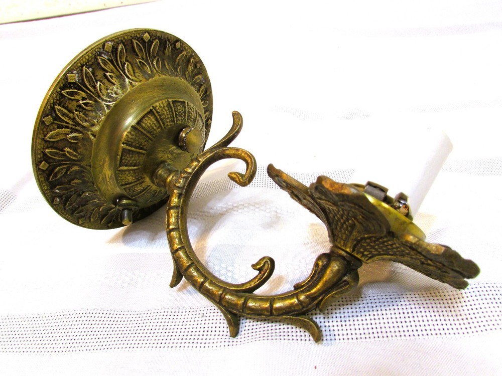 ANTIQUE/VINTAGE SOLID BRASS HARD WIRED WALL SCONCE with GLOBE & PUSH BUTTON