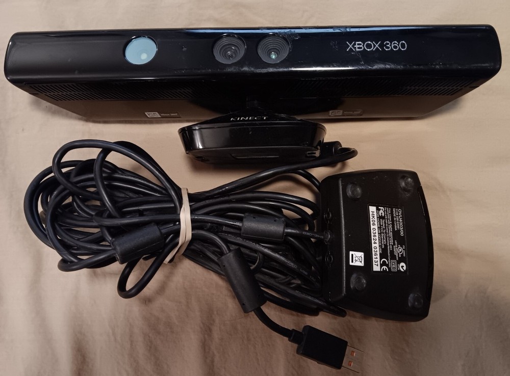 KINECT Sensor Bar and media extender- Microsoft Xbox 360