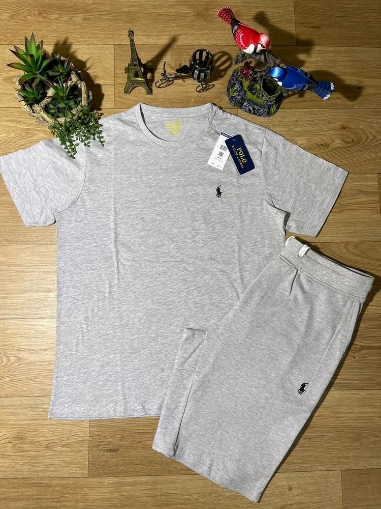 SMALL MEN NIKE,POLO, TRUE RELIGION