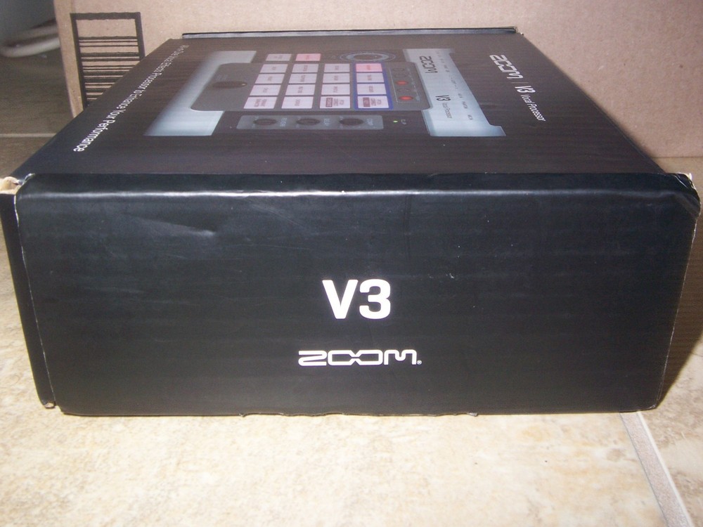 NEW Zoom V3 Vocal Processor USB Audio Interface 16 Voice Effect 3-Part Harmonies