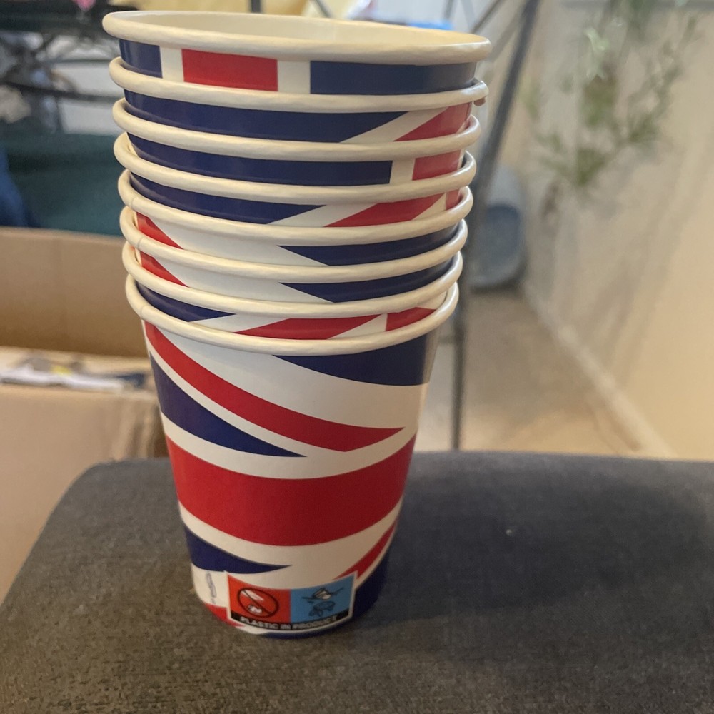 Union Jack paper party cups