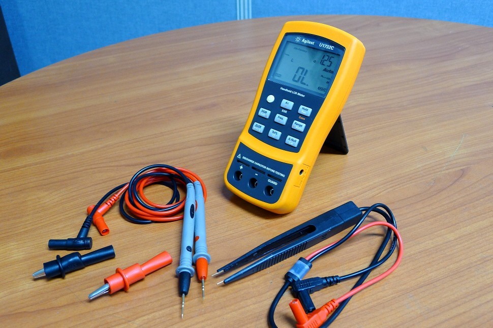 Agilent U1732C 10kHz LCR Meter