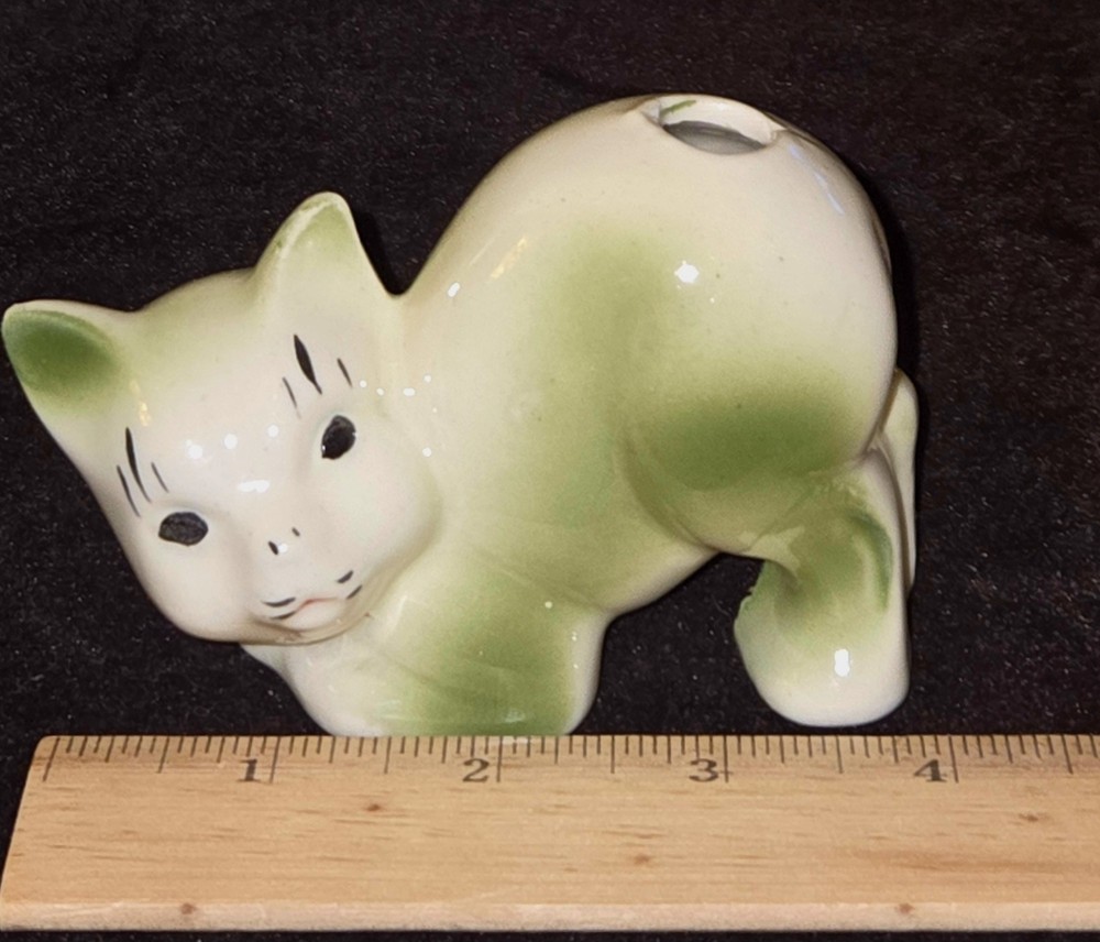 Cat Arch Back Ceramic Pottery Potpourri Scent Diffuser TEVVY Kitsch MCM Vintage