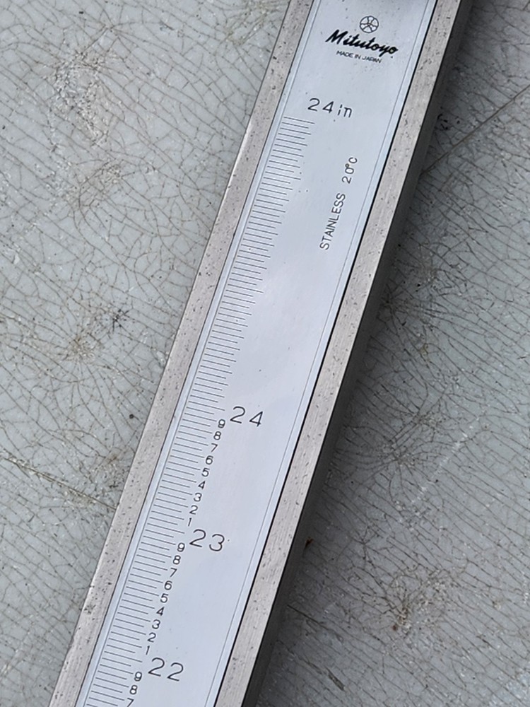 Mitutoyo 24'' Vernier Height Gauge