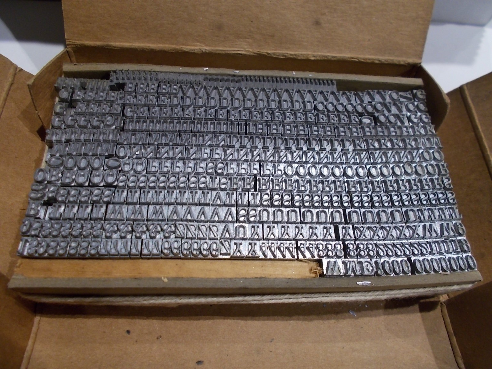 LETTERPRESS TYPE 14 Pt. CENTURY EXPANDED - ACME TYPEFOUNDERS OF CHICAGO NEW TYPE