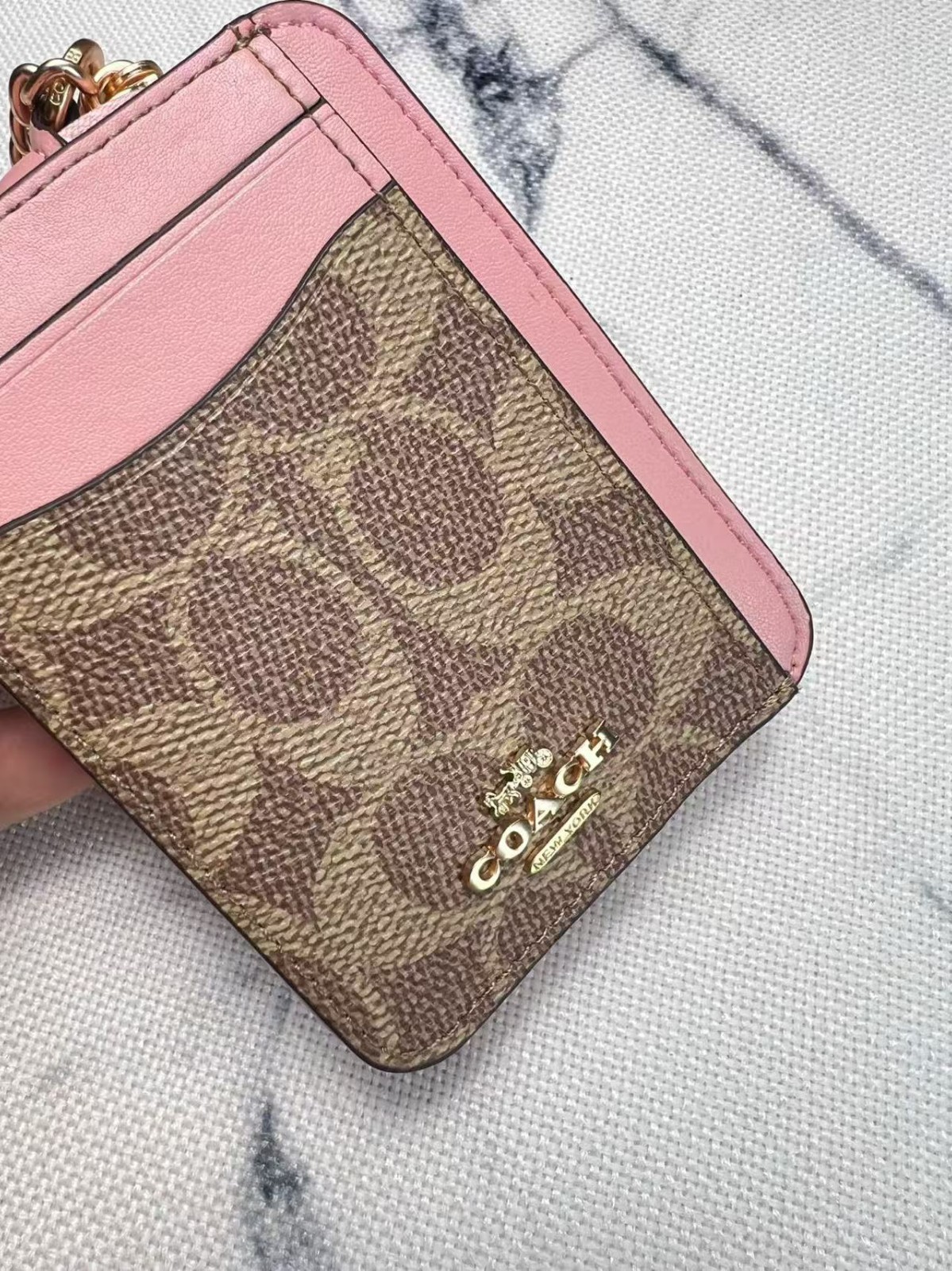 2026 NWT Coach Zip Card Case In Signature Canvas CW883 Tan/Dusty Pink