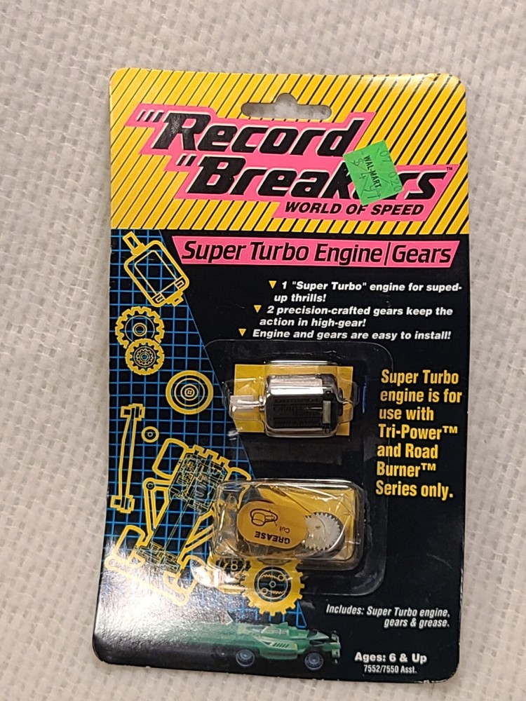 HASBRO - RECORD BREAKERS - UNOPENED SUPER TURBO ENGINE/GEARS  PARTS  KIT