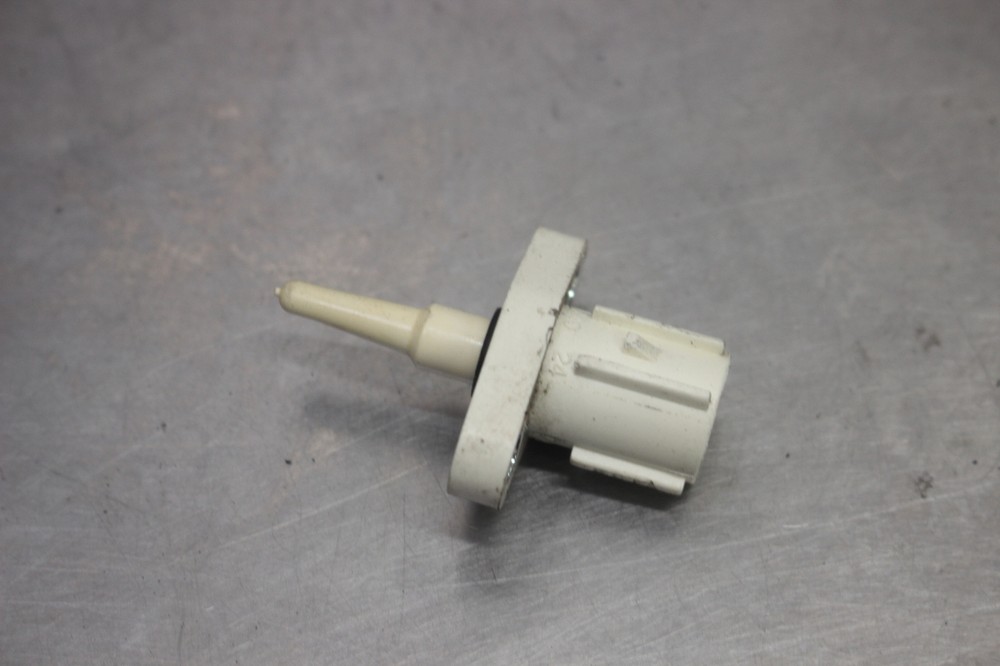 09-12 Honda CBR 600RR Air Temperature Temp Sensor
