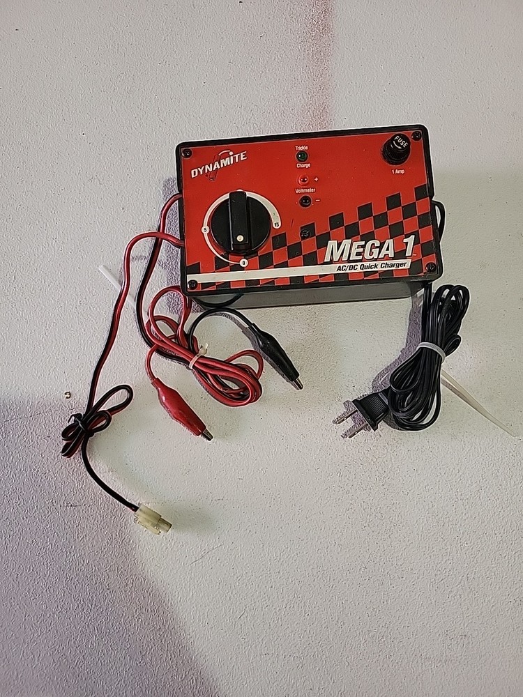 Dynamite Mega 1 AC/DC Quick Charger Charging Battery