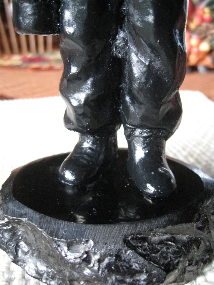 🇺🇸 😃 ⚒️ 🔥 vintage coal miner statue