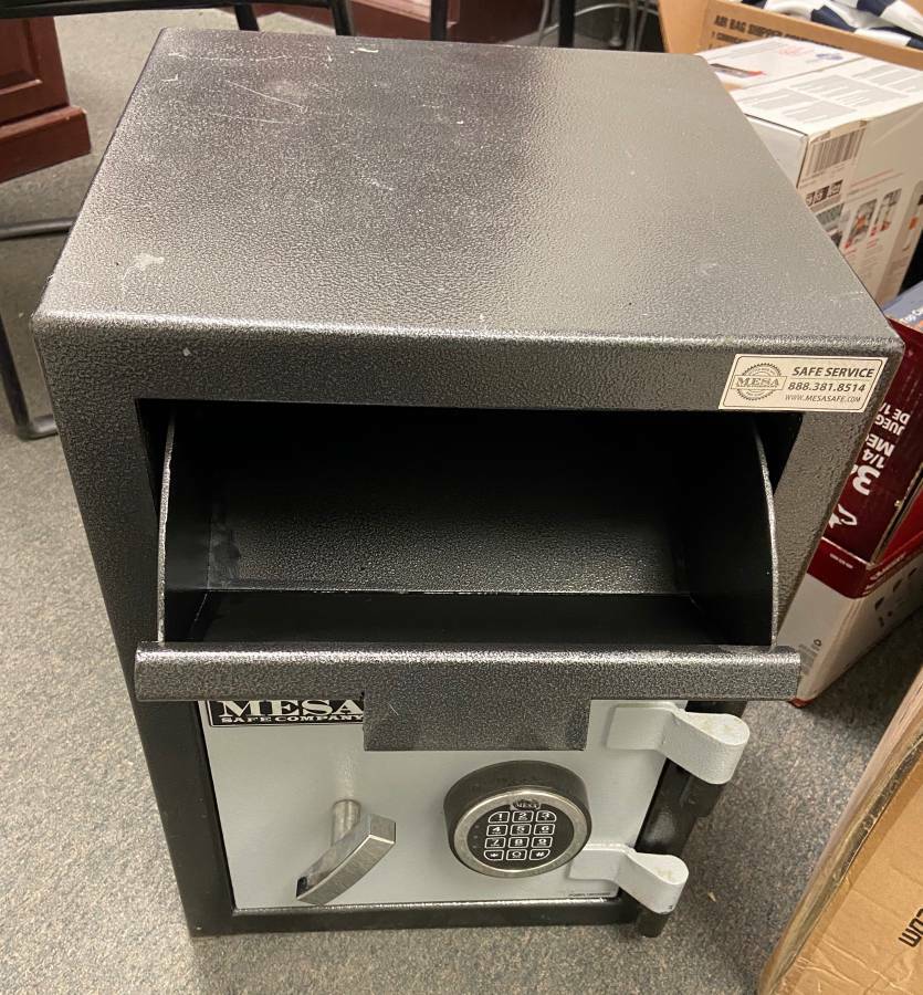 Mesa Security Safe Model MFL2014E Depository w/Electronic Lock, NEW Pick up only