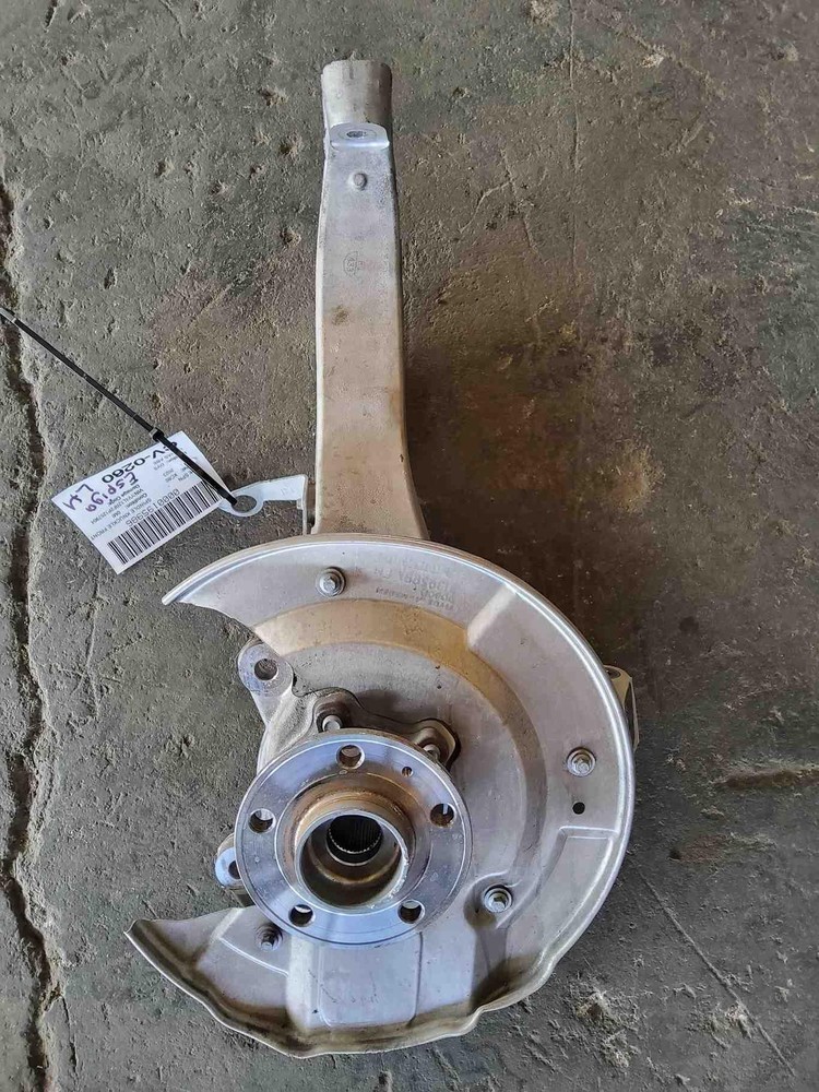 Spindle Knuckle Front VOLVO XC60 Left 23