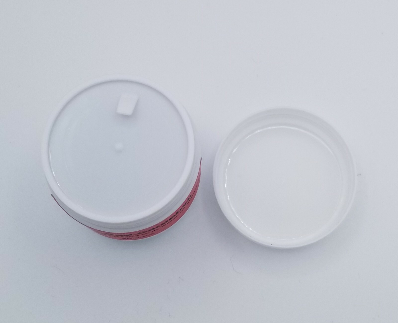 40 gr. Carophyll - Canthaxanthin Red #1 product to color feed CANARIES