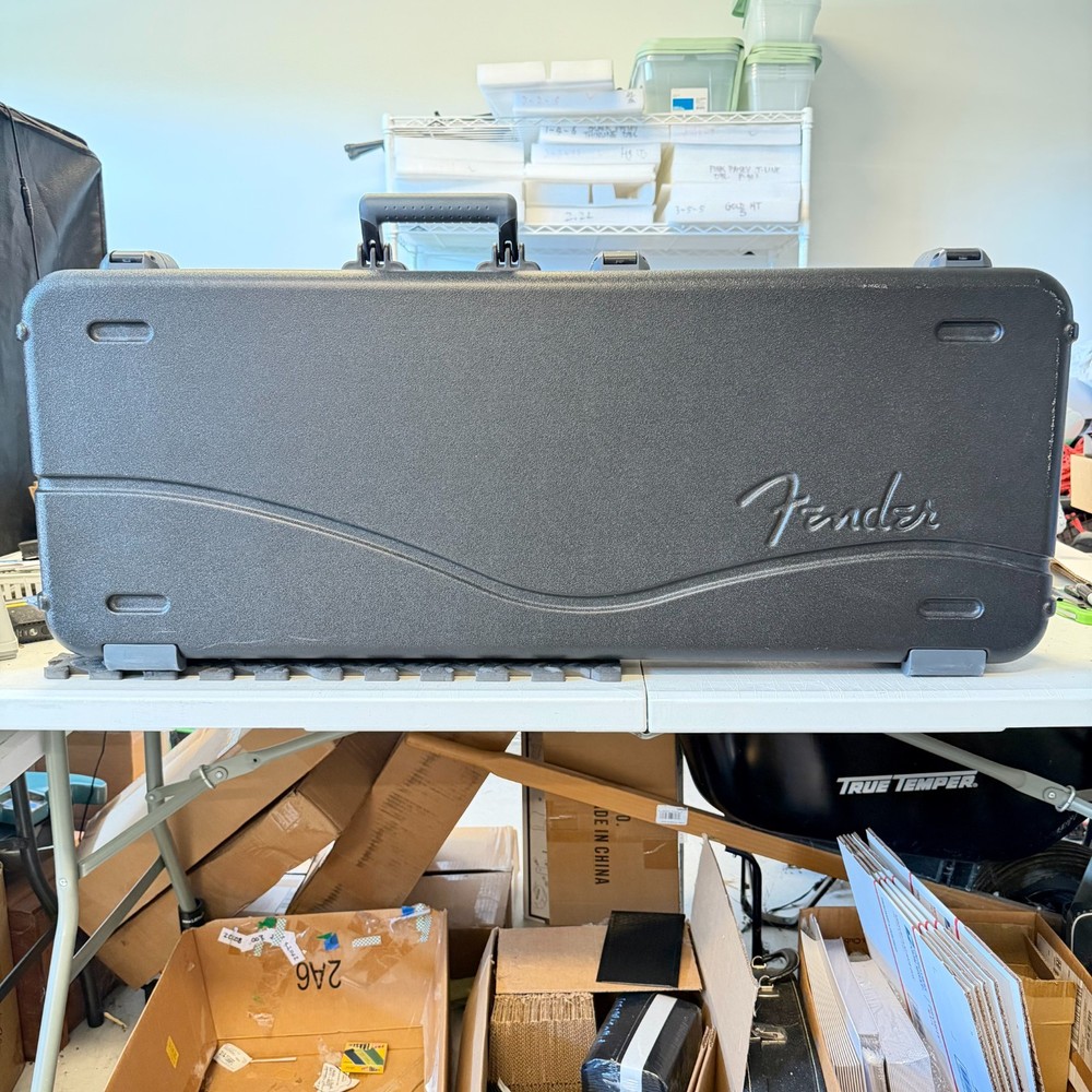 Fender Deluxe Molded TSA Strat/Tele Case 25006