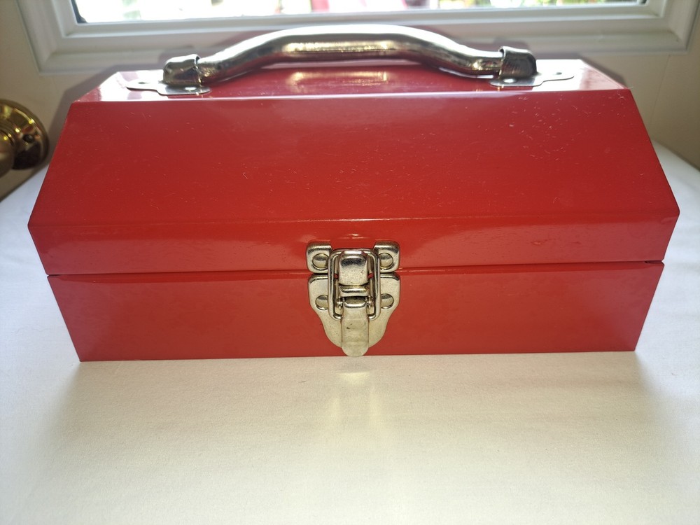 Red Metal Tool Box Four Piece Bar Set
