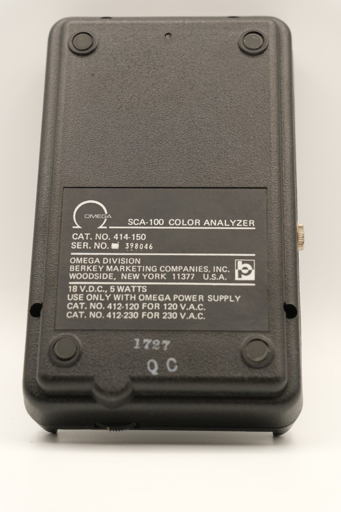 Omega SCA-100 Color Analyzer READ DESCRIPTION