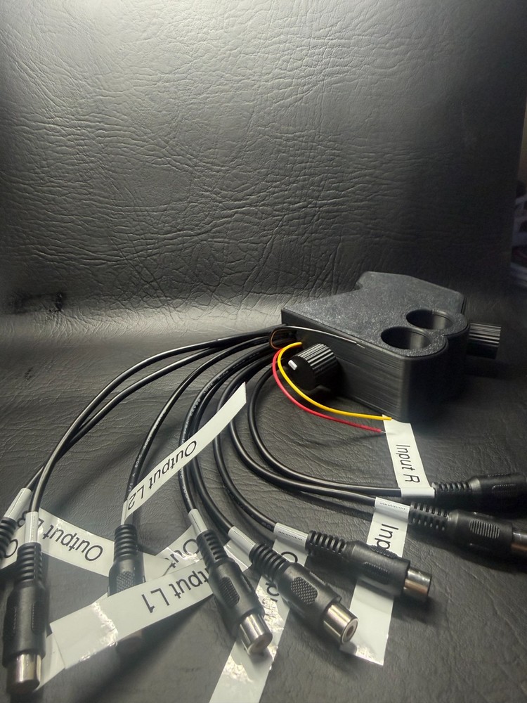 3 Bass Knob with Voltage Reader