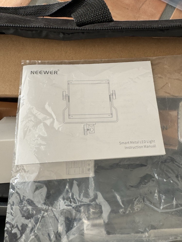 Neewer Photography Lighting Kit with Backdrop